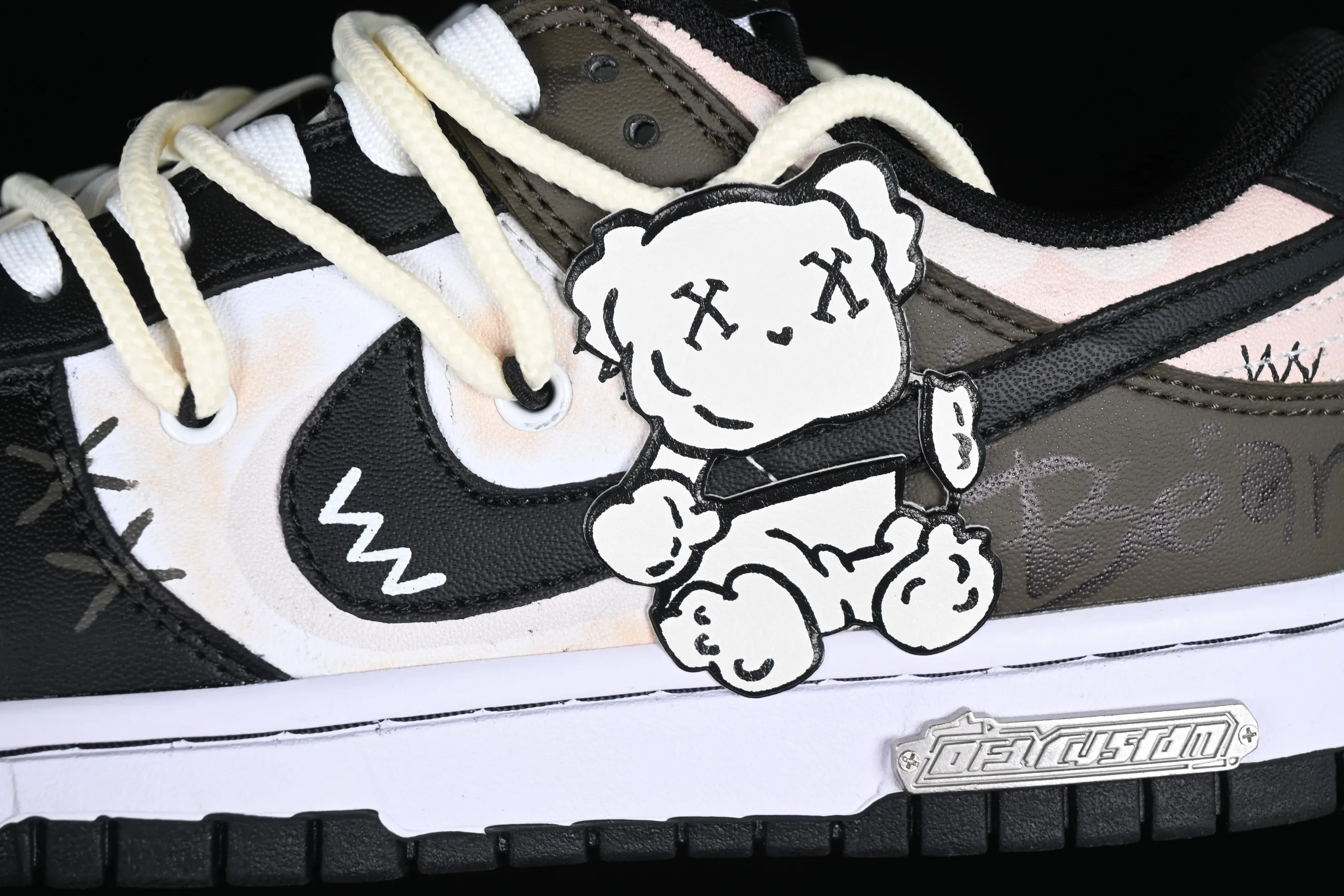 All Categories Nk SB Dunk Series Nk SB Dunk Low Low-top sneakers Customized large box Nk Dunk Low Ragdoll Doll Simple SB strap low-top casual sneakers DD1391-100